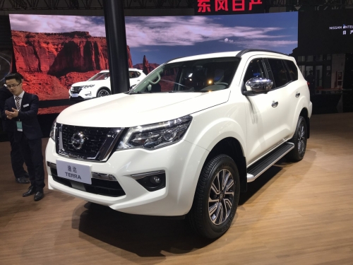 Nissan Terra 2018
