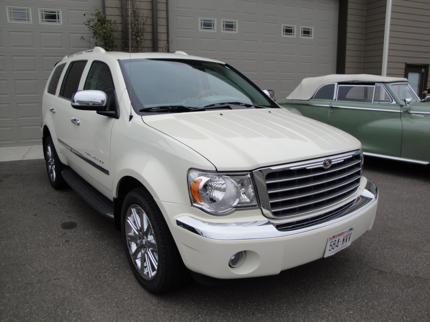 Chrysler Aspen 2006 4.7 i V8 16V (235 hk) Automatic Chrysler Aspen 2006 4.7 i V8 16V (235 hk) Automatic