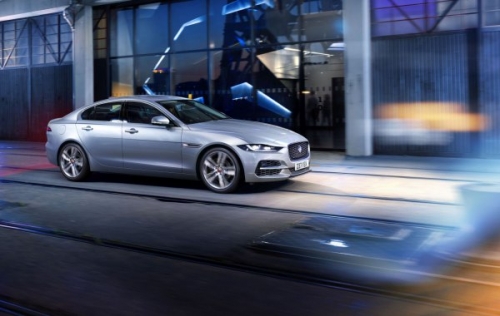 Jaguar XE X760 2020