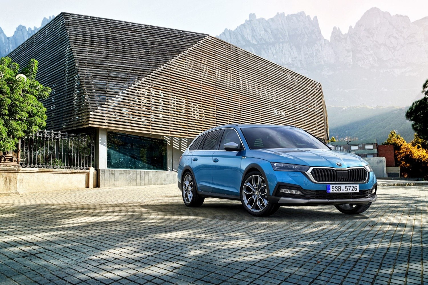 Skoda Octavia 4 Scout 2021 2.0 TSI (190 Hp) 4x4 DSG Skoda Octavia 4 Scout 2021 2.0 TSI (190 Hp) 4x4 DSG