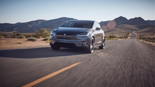 Tesla Model X 2021