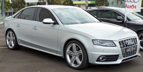 Audi S4 B8 2008