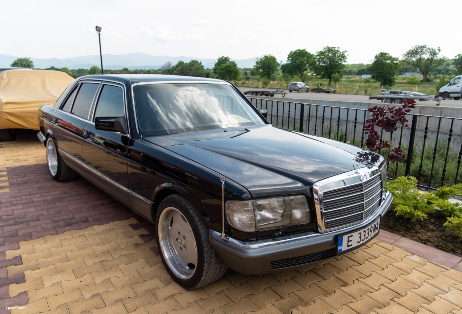 Mercedes-Benz S-class SEL V126 1979 280 SEL (185 CP) Mercedes-Benz S-class SEL V126 1979 280 SEL (185 CP)