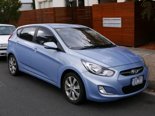Hyundai Accent IV Hatchback 2010