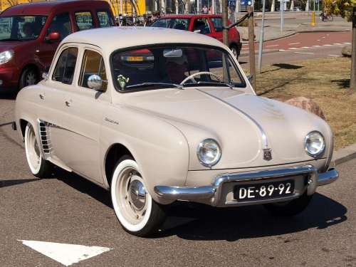 Renault Dauphine 1956