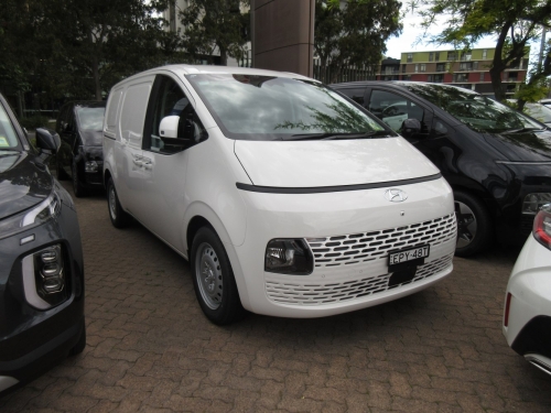 Hyundai Staria-Load 2021