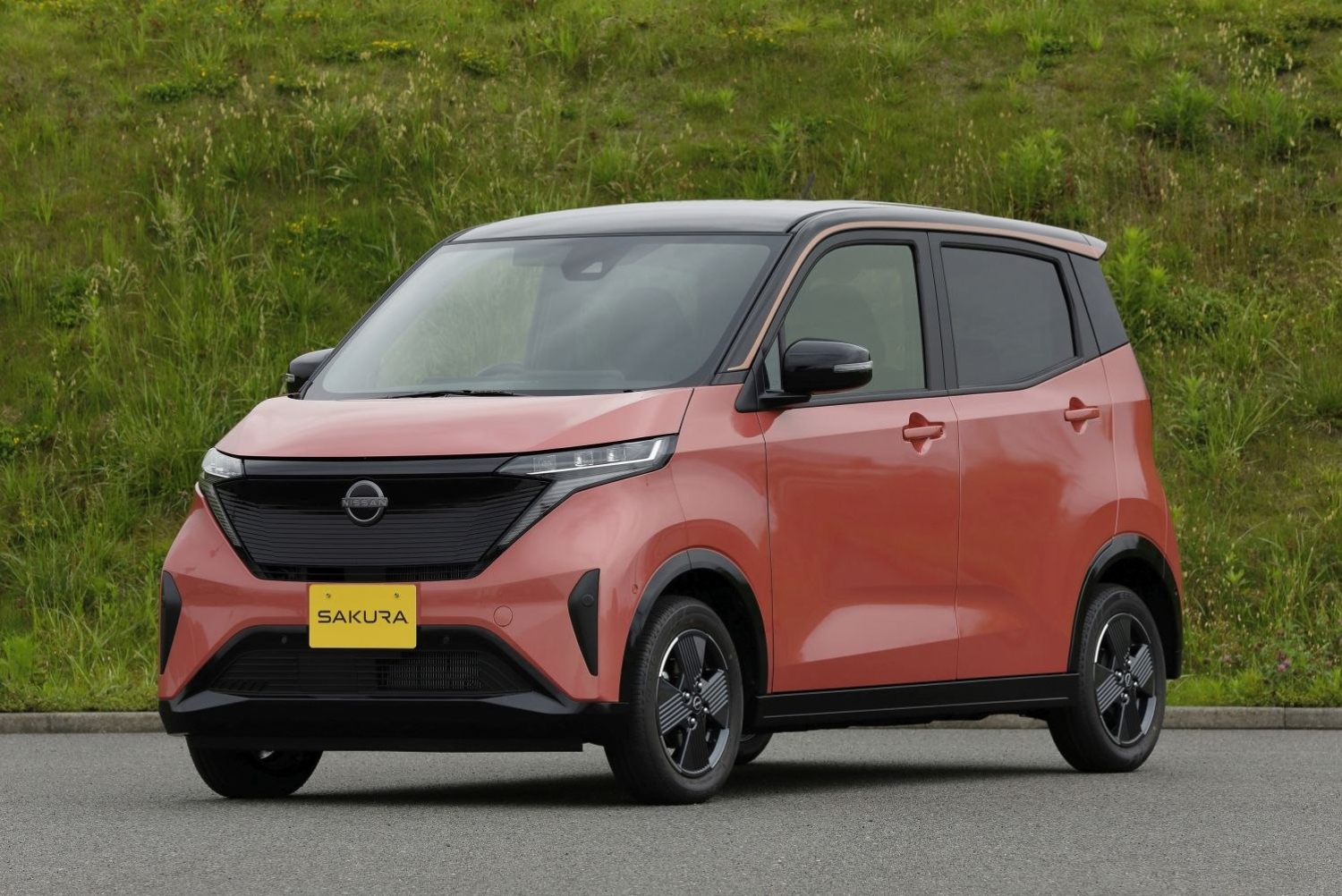 Nissan Sakura 2022 20 kWh (64 CH) BEV Nissan Sakura 2022 20 kWh (64 CH) BEV