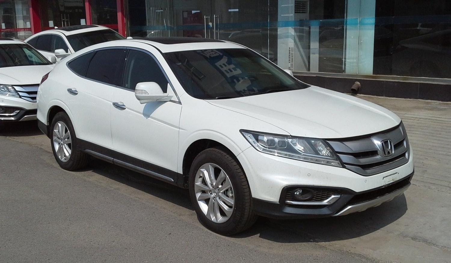 Honda Crosstour 2012 3.5 V6 (278 CP) 4WD Automatic Honda Crosstour 2012 3.5 V6 (278 CP) 4WD Automatic