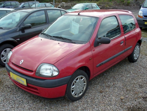 Renault Clio II Phase I 3-door 2000
