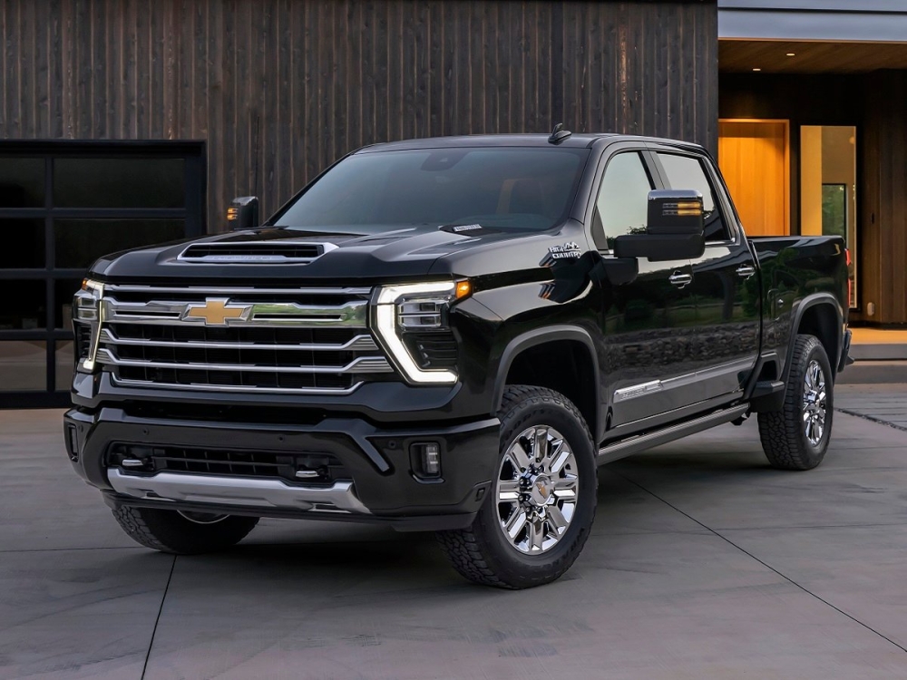 Chevrolet Silverado HD 4 T1XX 2024 Crew Cab Long Bed 2023 6.6 V8 (401 кс) Automatic