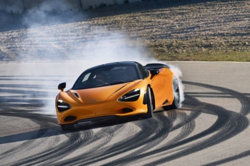 McLaren 750S 2023