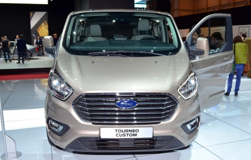 Ford Tourneo Custom L1 2020