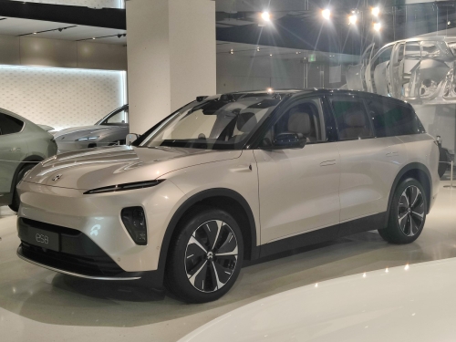 NIO ES8 II 2023