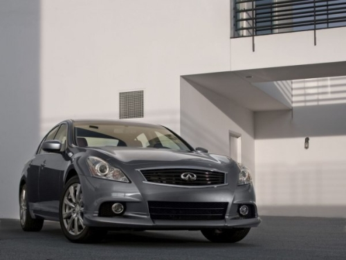 Infiniti G37 Sedan V36 2009 3.7 V6 (328 лс) Automatic Infiniti G37 Sedan V36 2009 3.7 V6 (328 лс) Automatic