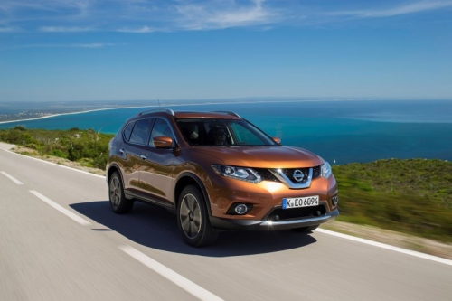 Nissan X-Trail 3 T32 2014 2.0i (144 PS) Nissan X-Trail 3 T32 2014 2.0i (144 PS)