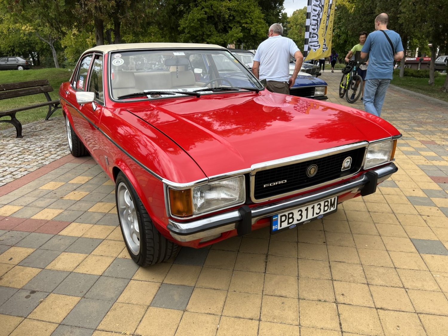 Ford Granada GGTLGGFL 1975 2.0 (90 CH) Ford Granada GGTLGGFL 1975 2.0 (90 CH)