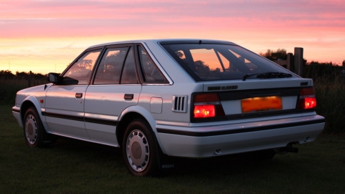 Nissan Bluebird Hatchback T72T12 1986
