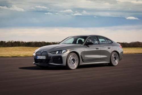 BMW i4 G26 151 2024 83.9 kWh (401 KM) xDrive40 BMW i4 G26 151 2024 83.9 kWh (401 KM) xDrive40