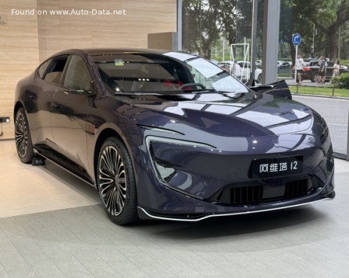 Avatr 12 2023 94.5 kWh (578 кс) Dual Motor AWD Avatr 12 2023 94.5 kWh (578 кс) Dual Motor AWD