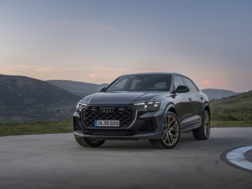 Audi RS Q8 4M 2024 performance 4.0 TFSI V8 (640 hk) Mild Hybrid quattro tiptronic Audi RS Q8 4M 2024 performance 4.0 TFSI V8 (640 hk) Mild Hybrid quattro tiptronic