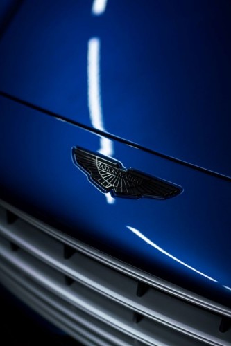 Aston Martin DBX 2022
