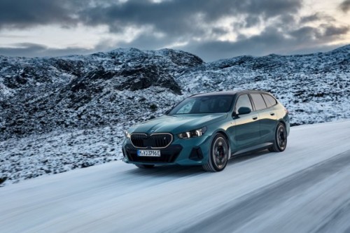 BMW i5 Touring G61 2024 81.2 kWh (340 Hp) eDrive40 BMW i5 Touring G61 2024 81.2 kWh (340 Hp) eDrive40