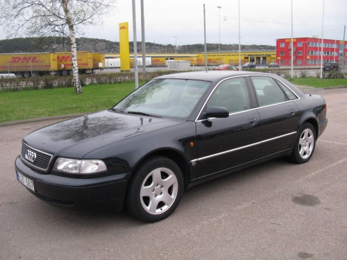 Audi A8 Long D2 4D