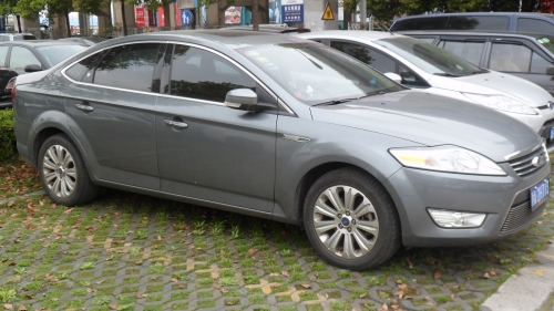 Ford Mondeo III Sedan