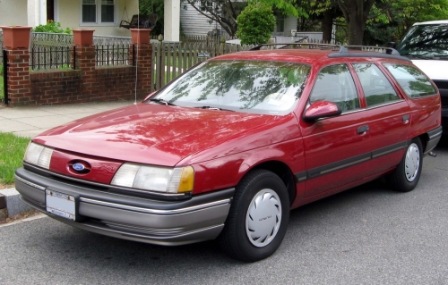 Ford Taurus I Station Wagon
