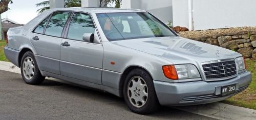 Mercedes-Benz S-class W140