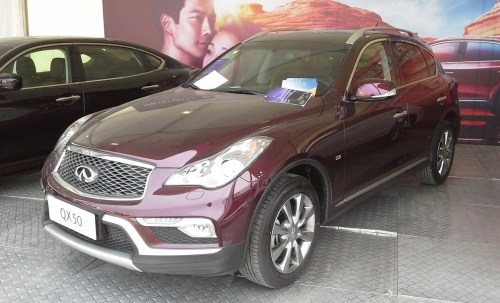 Infiniti QX50 I 2015