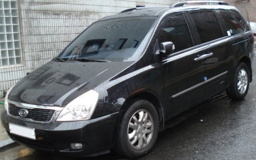 Kia Grand Carnival II 2010