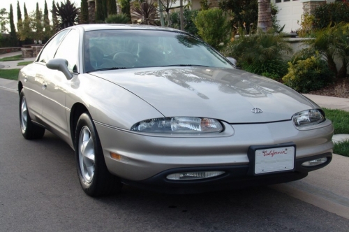 Oldsmobile Aurora I
