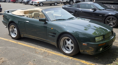 Aston Martin Virage Volante