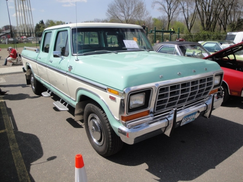 Ford F-Series F-250 VI Crew Cab