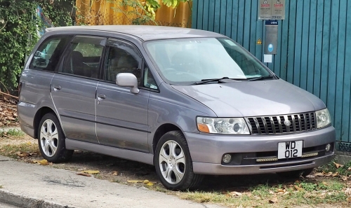 Nissan Bassara