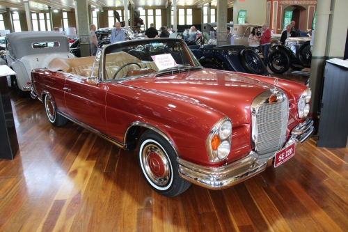 Mercedes-Benz W112