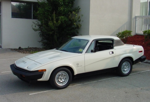 Triumph TR 8